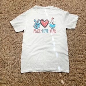 read around America shirt.